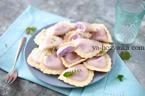 Вареники с творогом и черникой