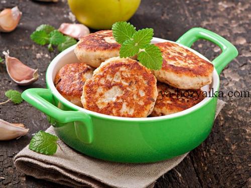 Куриные котлеты с яблоком рецепт